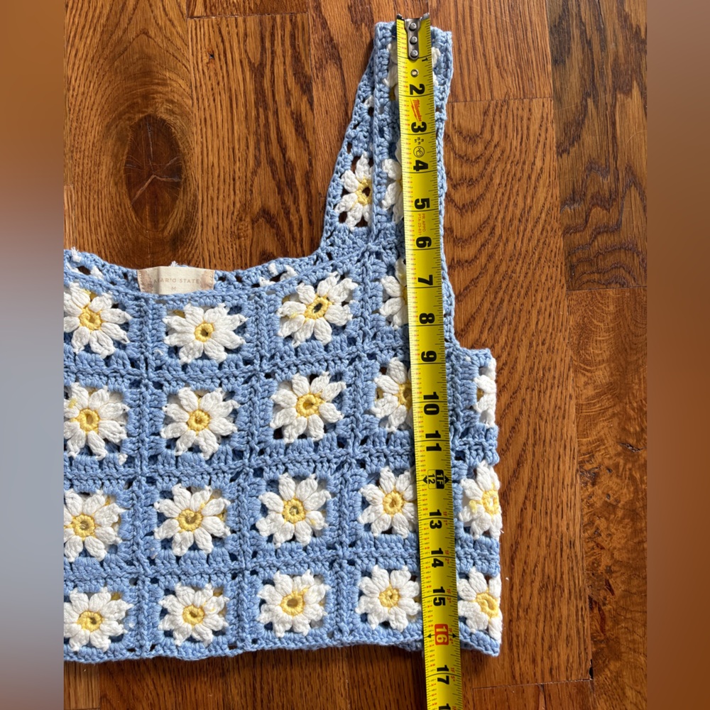 Altar’d State Crochet Tank Top Sleeveless Blue White Flowers Cottagecore M - Picture 6 of 9